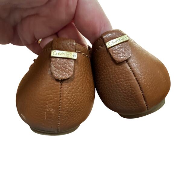 Calvin Klein tan leather loafers flats slip on casual shoes ladies US size 9 - Picture 5 of 15